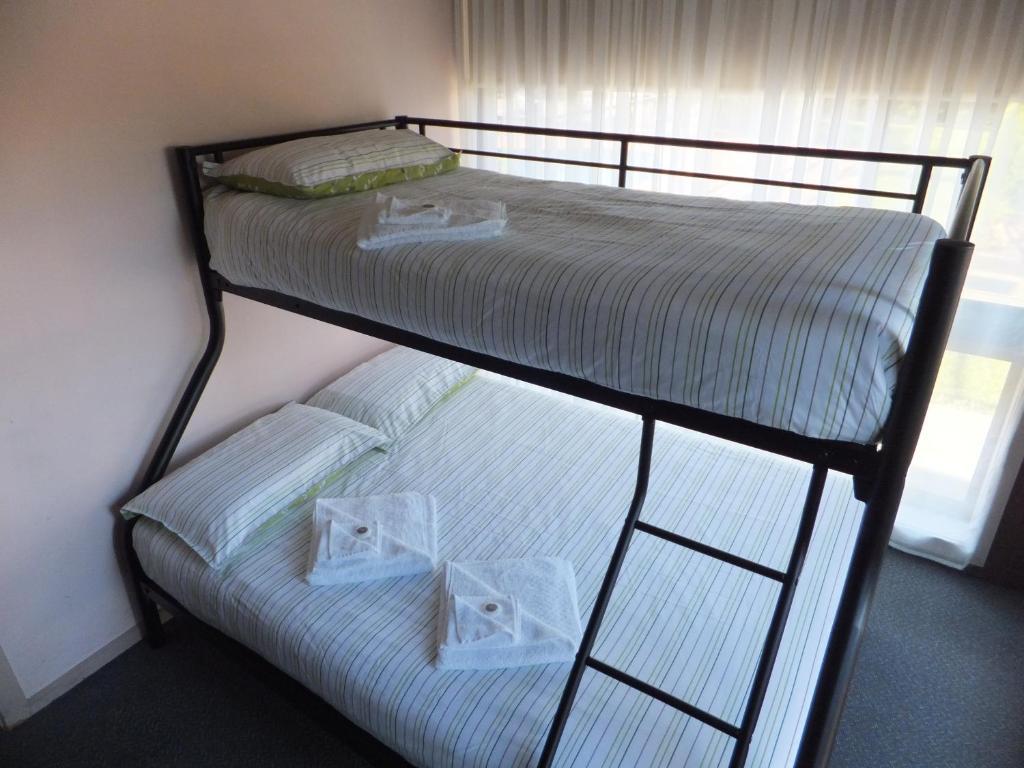 Paradise Holiday Apartments Lake Bunga Room photo