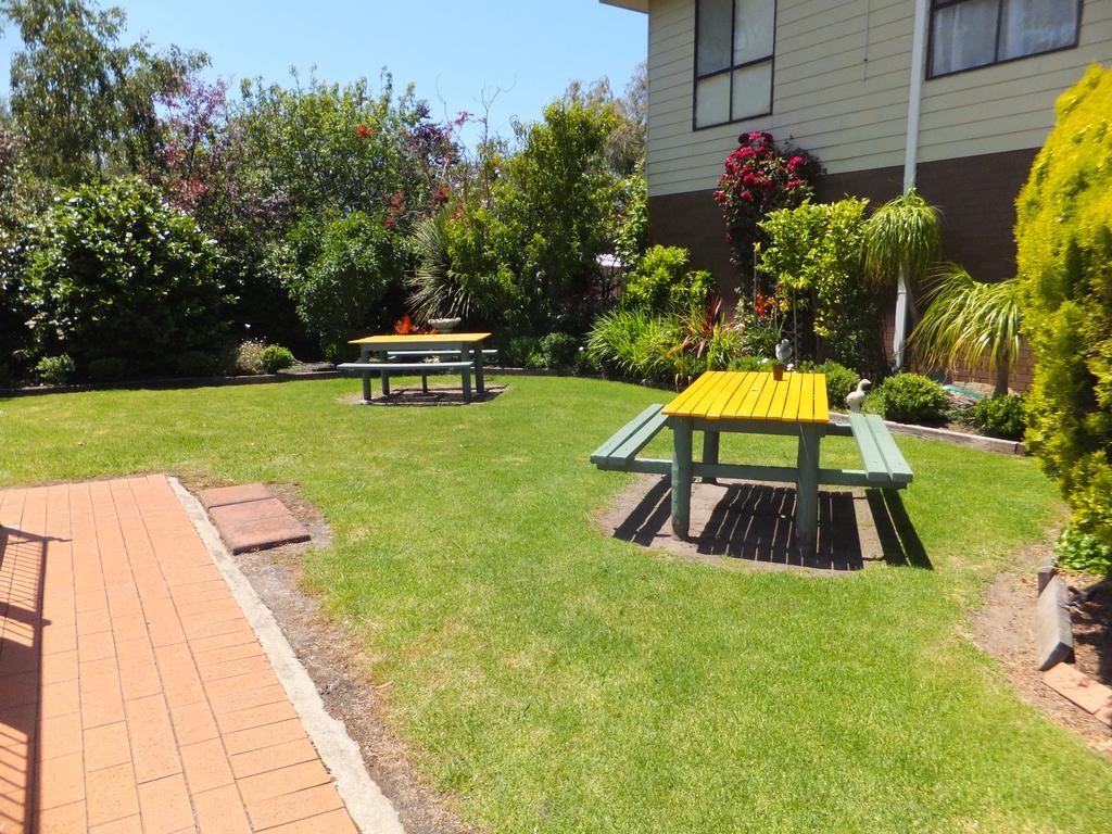 Paradise Holiday Apartments Lake Bunga Exterior photo